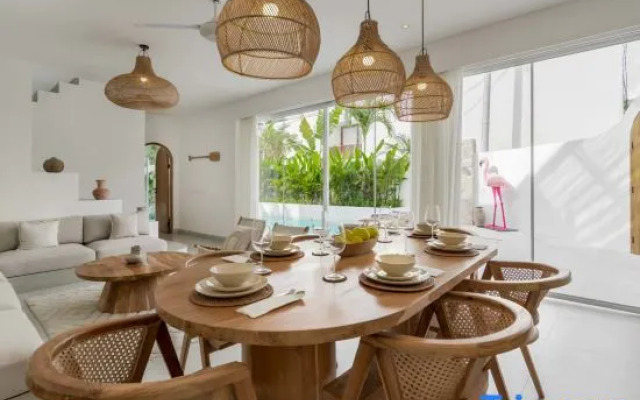 Villa Las Casas 2 by BaliSuperHost