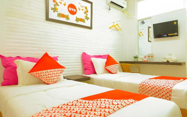 Hotel O 32 Guest House