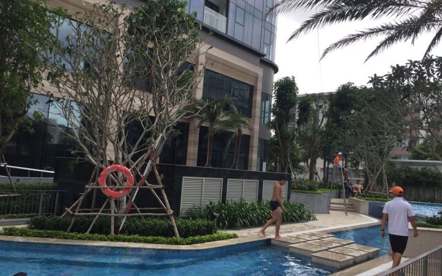 Lux River View Condo 400 meter to Center