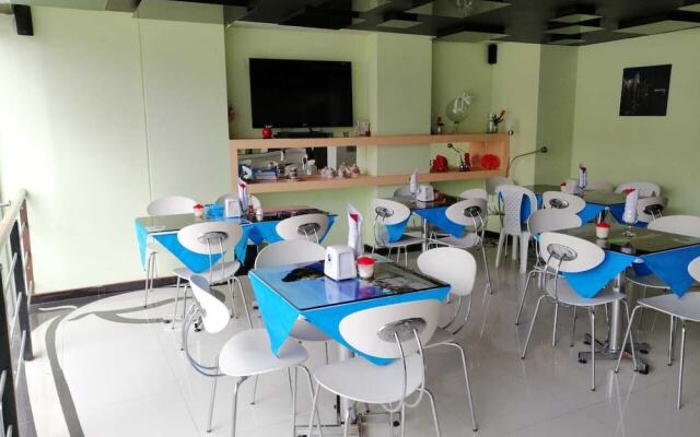 Hotel Torre De Cristal