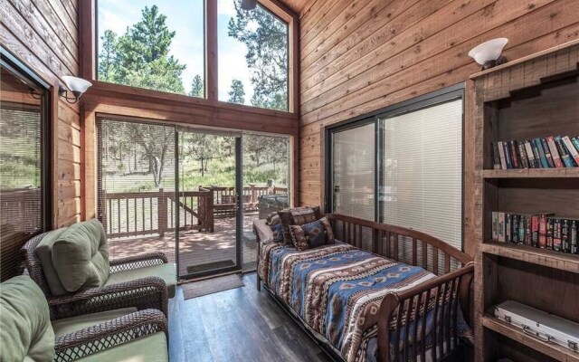 Homers Hideaway - Three Bedroom Cabin