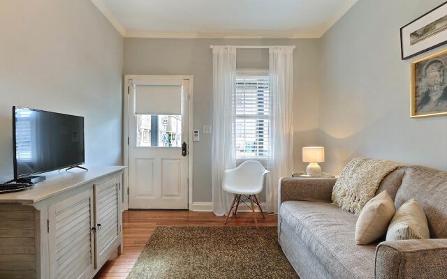 Nicoll Street Retreat