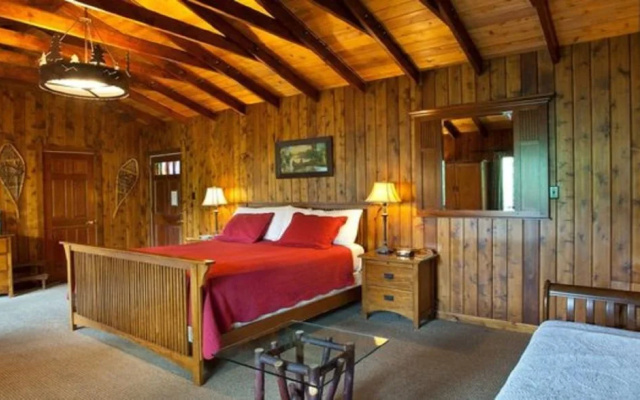 Narrow Gauge Inn