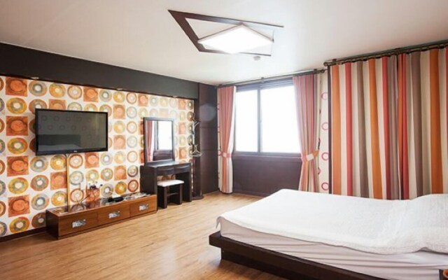 Jejugreen Beach Pension