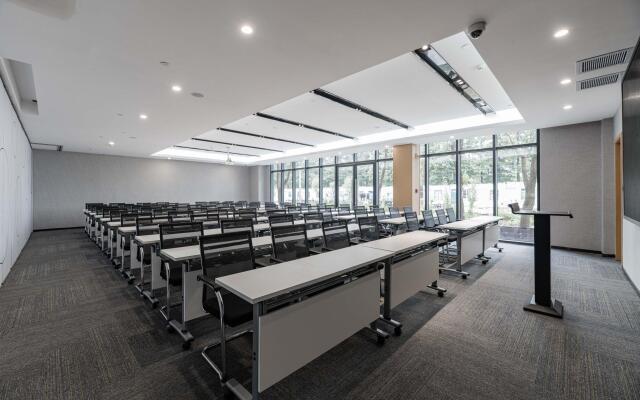 Holiday Inn Express Pudong Chuansha by IHG