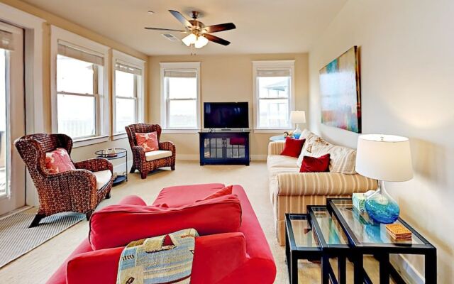 Pointe West #203 - 3 Br Condo