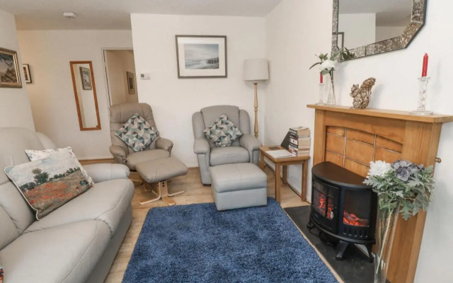 9 Manorcombe Bungalows