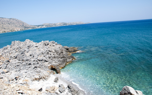 Lardos Bay