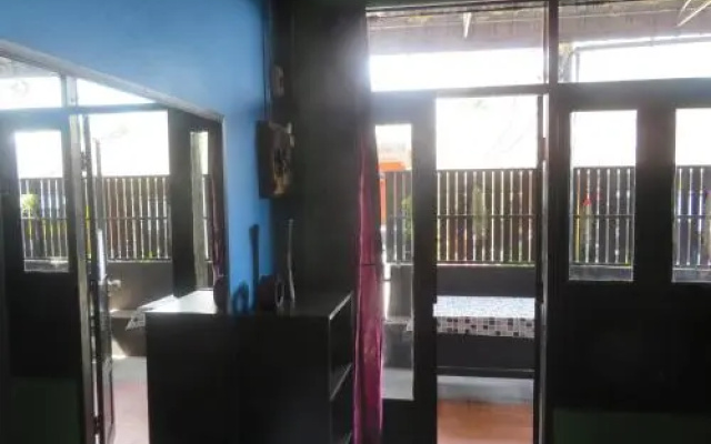 Same Same Guesthouse Bar & Restaurant