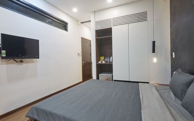 The Garden Capsule Hotel