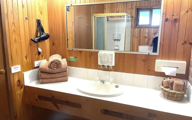 Country Roads Motor Inn Narrandera