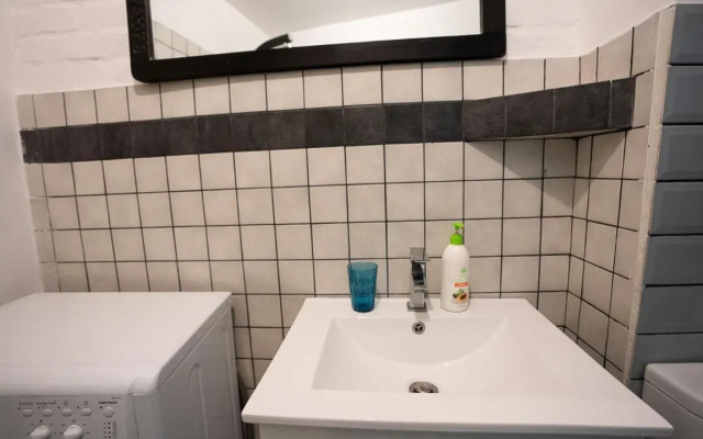 Central Studio at Cismigiu Park