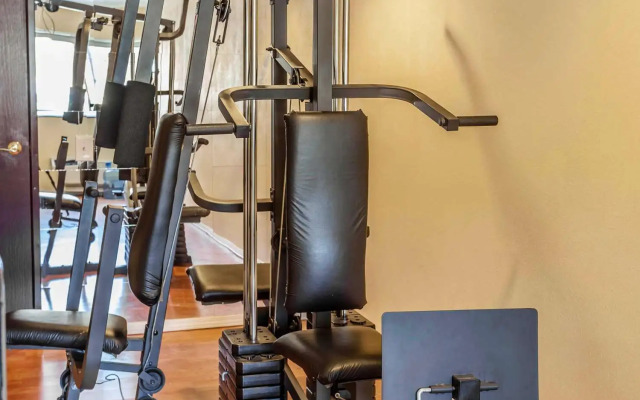 Quality Inn Arlington