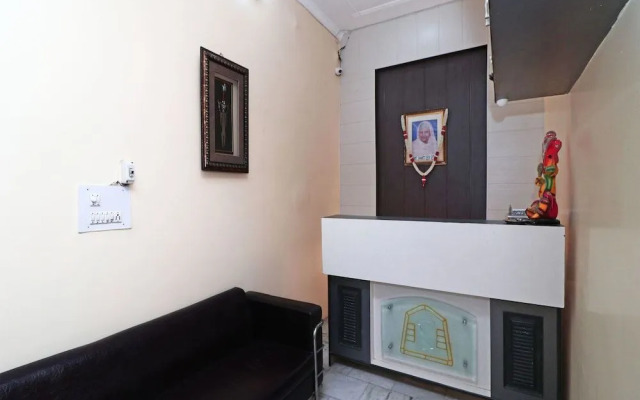 Oyo 16538 Shanti Palace