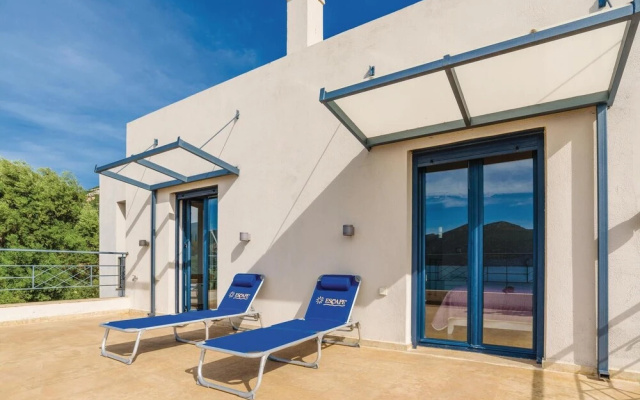 Awesome Home in Skroponeria Politeia With 8 Bedrooms and Wifi
