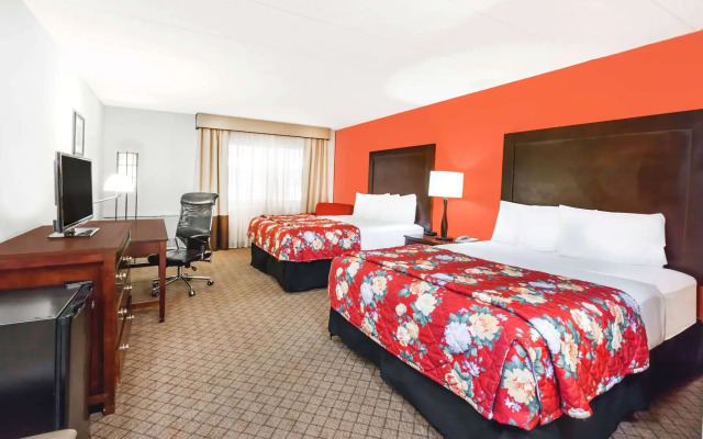 Clarion Hotel & Conference Center Lansing West