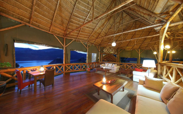 Crater Safari Lodge