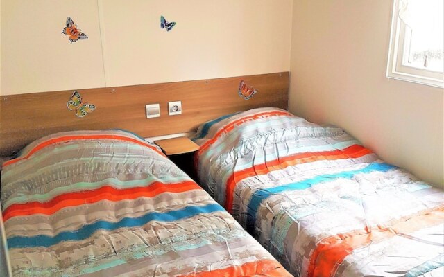 26. 3 Bedroom Mobile Home