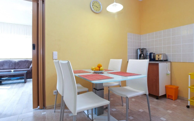 Apartment 1840