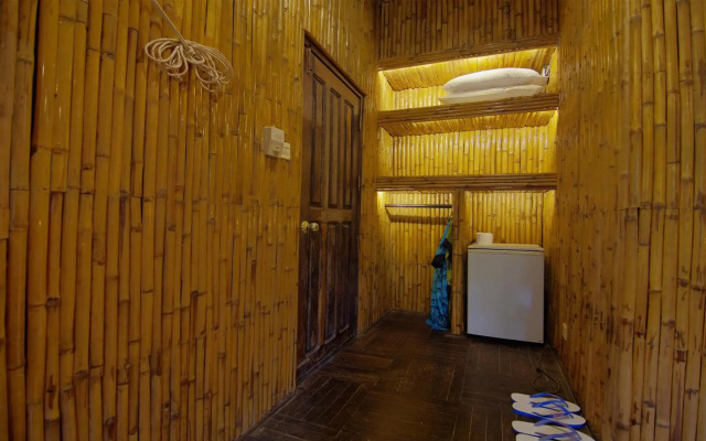 Palm Village Resort & Spa