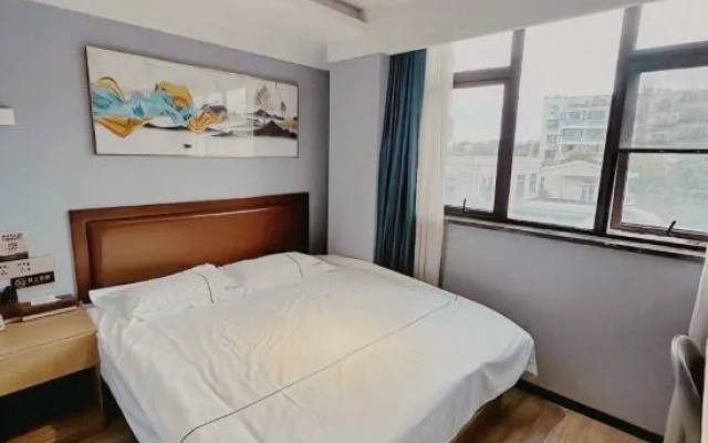 Light Living Light Luxury Boutique Hotel (Baoshan Campus, Shanghai University) – Guest Rooms – Shanghai