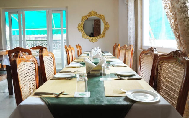 Hotel Sahebs Castle McLeodganj