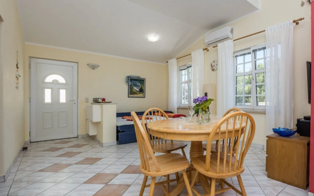Apartments Dragan