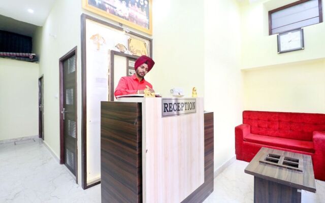 OYO 38404 Arora Classic Guest House