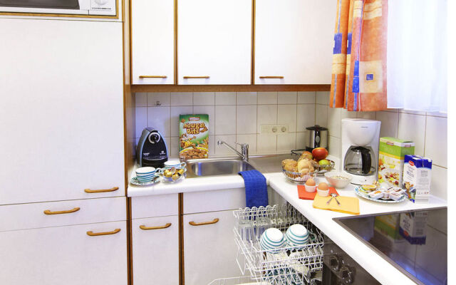 Barry Memle Lake Side Resort