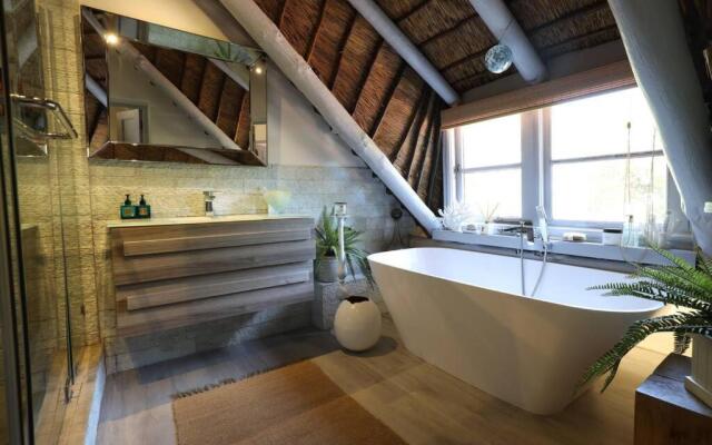 Chapmans Peak Lodge Noordhoek Cape Town.