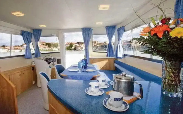 Le Boat Belturbet