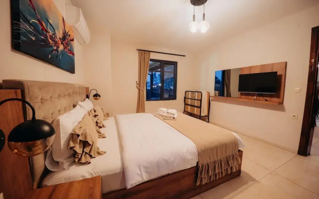 Casa Luna Deluxe 3 Bedroom Condo by Redawning