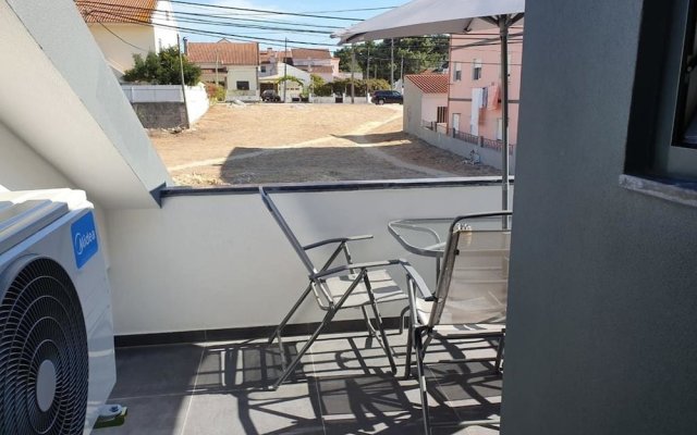 Apartment with One Bedroom in Quinta Do Conde, with Furnished Terrace And Wifi - 16 Km From the Beach