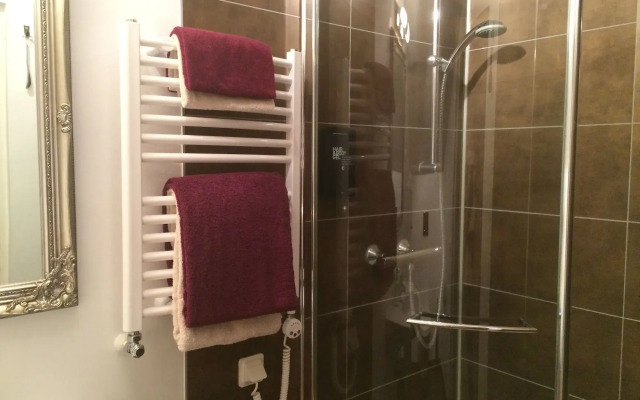 Annas Hotell