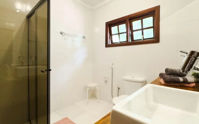 Casa espaçosa na Granja Viana