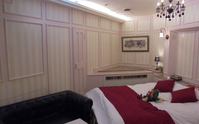 HOTEL MOULIN ROUGE - Adults Only