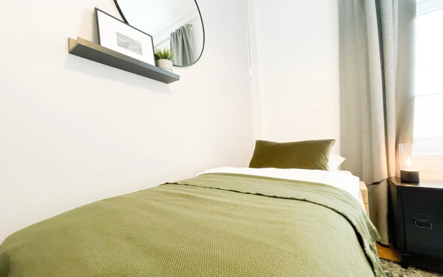 Altbauwohnung mit Schleiblick - Erster Stock