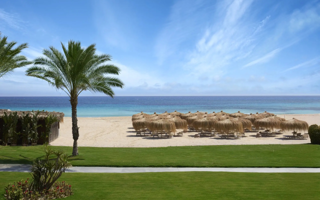 JAZ Viva Almaza Blu, Almaza Bay