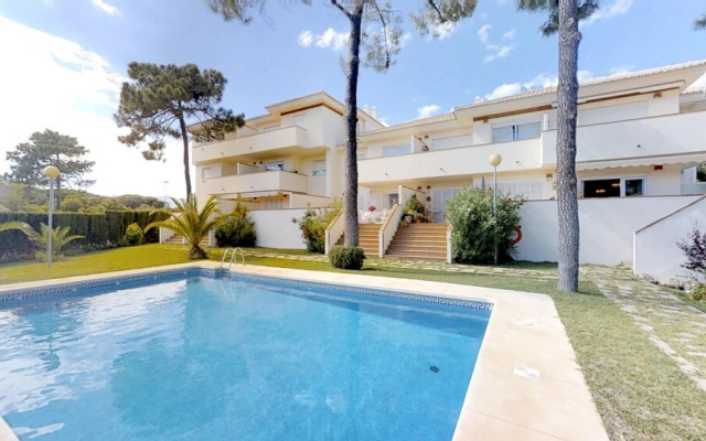 Very Nice Family Apartment, Close To Pool