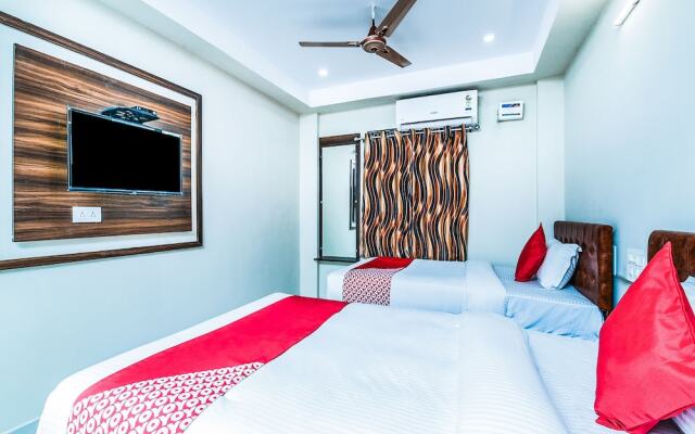 Oyo 26559 Renuka Hotels