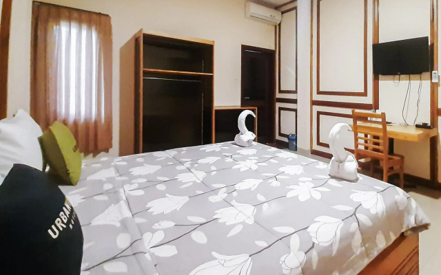 OYO 90428 Remington Hostel