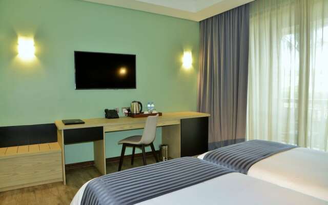 Mantis EPIC Hotel & Suites