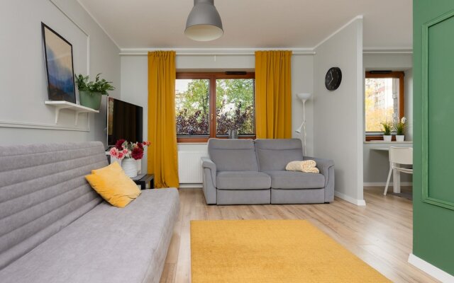 Apartment Warsaw Woronicza by Renters
