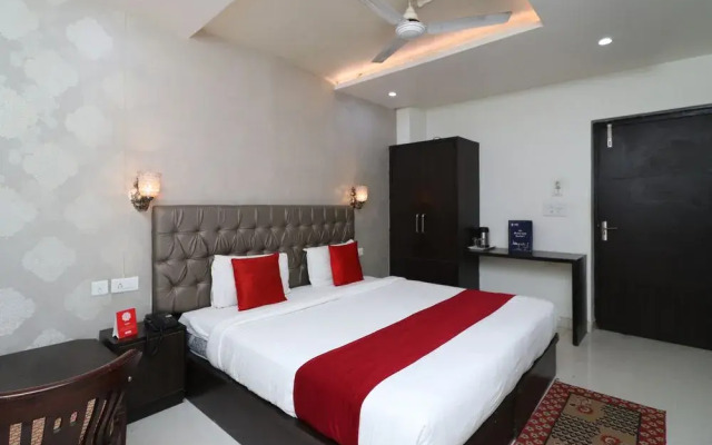 OYO 9993 Hotel Idea INN
