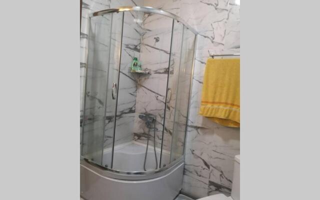 Kvartira v Batumi, 10 minut do morja.