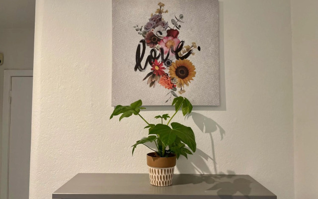 Purple Kitchen - Apartment mit großer Wohnküche