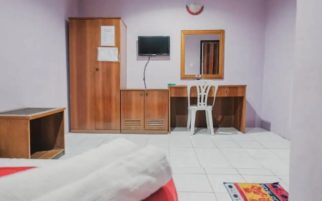 RedDoorz near Nagoya Hill Mall Batam 5