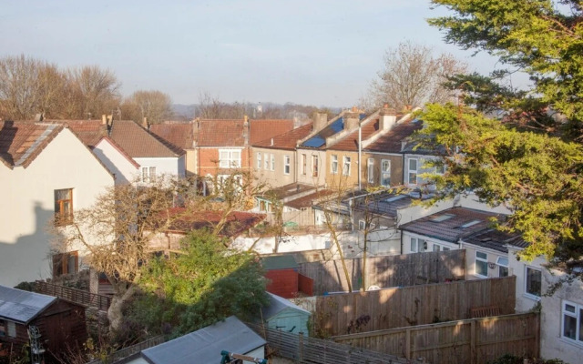 Modern and Chic 2 Bedroom in Bristol