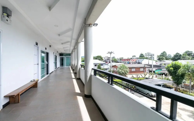T Park Pakchong