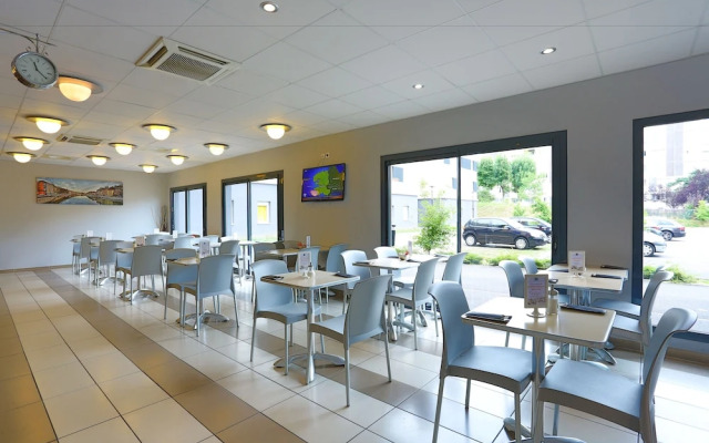 Comfort Suites Lyon Est Eurexpo